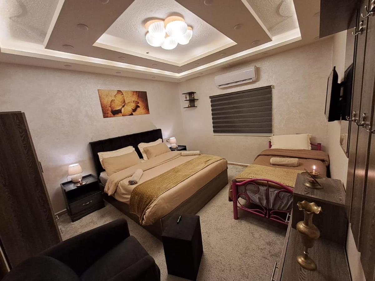 Cardostudio Hotel Jarash Exterior photo
